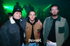 box032