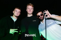 box049