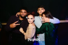 box077