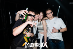 Gross-RaveIntoSpace-129