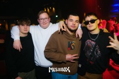 box004