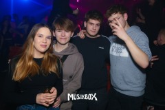 box033