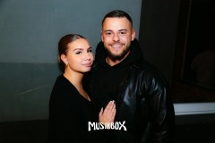box054