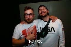 box084