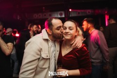 27KVzuwr