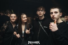 EsozGYBs