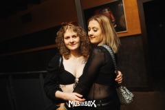 zuBn4XSX