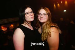 box046
