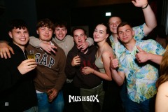 box002