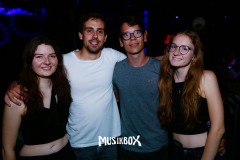 box046