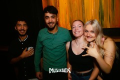 box004