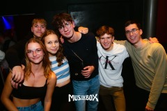 box016