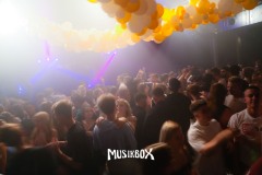 box032