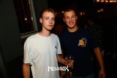 box077