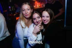 box016