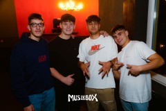box032