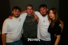 box048