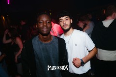 box076