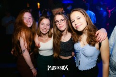 box011