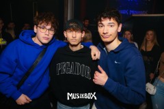 box048