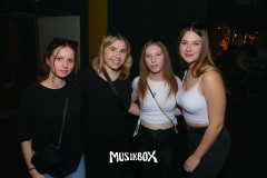 box054