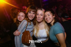 box086