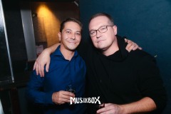 box021