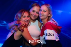 box030