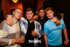box046