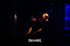box053