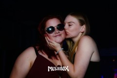 box077