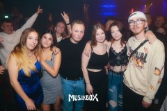 box084