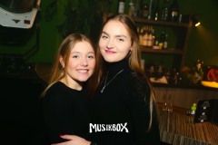 1_box039
