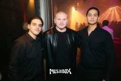 1_box058
