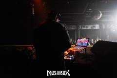 Gross-Singleparty-121