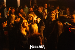 Gross-Singleparty-139