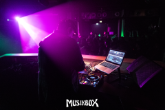 Gross-Singleparty-149