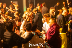 Gross-Singleparty-169