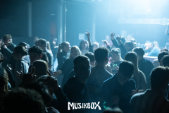 Gross-Singleparty-174