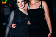 Gross-Singleparty-187