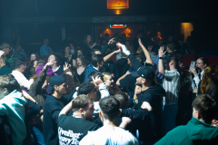 Gross-Singleparty-44