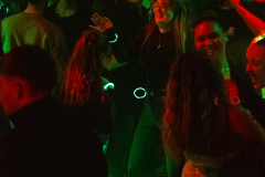 Gross-Singleparty-72