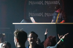 Gross-Singleparty-8