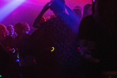 Gross-Singleparty-86