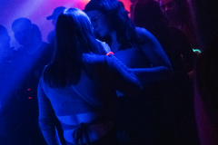 Gross-Singleparty-90