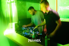 box045