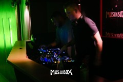 box046