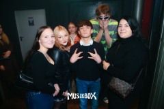 box003
