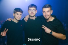 box009