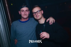 box046